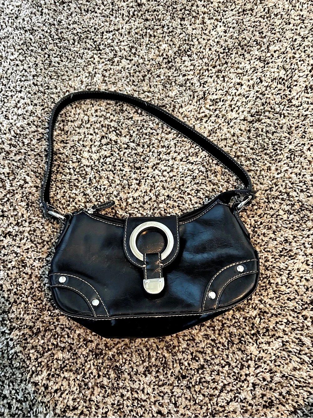 Kathy Van Zeeland Shoulder Bag in Black